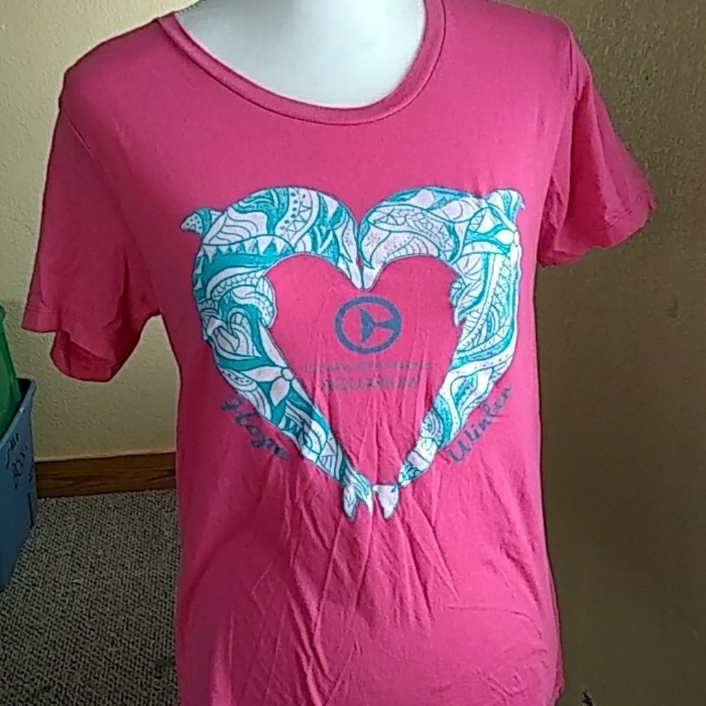 NWOT Pink cotton dolphin t-shirt